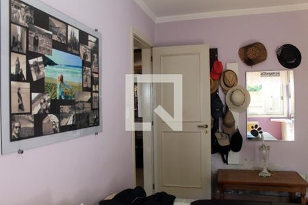 Casa à venda com 394m², 6 quartos e 2 vagas Casa à venda com 394m², 6 quartos e 2 vagasQuarto 5