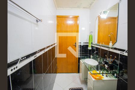 Casa à venda com 130m², 3 quartos e 2 vagasBanheiro Social