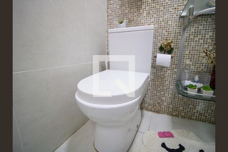 Casa à venda com 130m², 3 quartos e 2 vagasLavabo