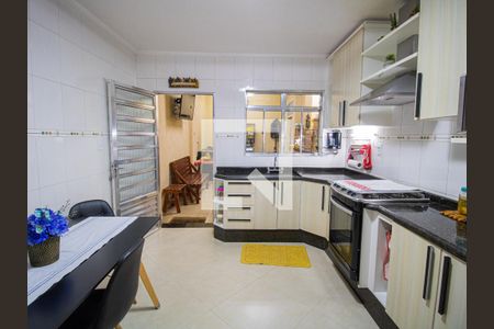 Casa à venda com 130m², 3 quartos e 2 vagasCozinha