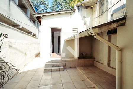 Casa à venda com 150m², 1 quarto e 1 vaga Casa à venda com 150m², 1 quarto e 1 vagaQuintal