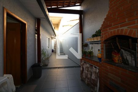 Casa à venda com 162m², 3 quartos e 4 vagasQuintal