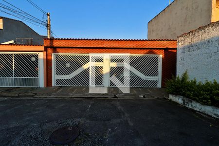 Casa à venda com 162m², 3 quartos e 4 vagasFachada