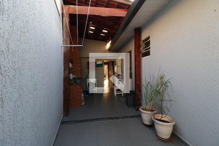 Casa à venda com 162m², 3 quartos e 4 vagasQuintal
