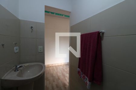 Casa à venda com 162m², 3 quartos e 4 vagasBanheiro da Suíte 2