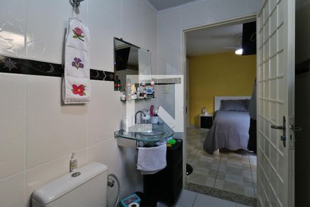 Casa à venda com 162m², 3 quartos e 4 vagasBanheiro da Suíte 1