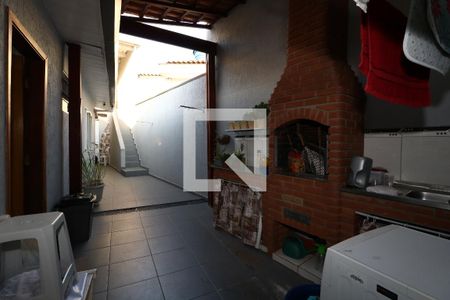 Casa à venda com 162m², 3 quartos e 4 vagasQuintal