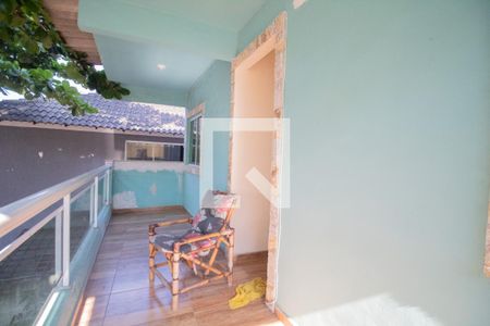 Casa à venda com 84m², 2 quartos e 2 vagas Casa à venda com 84m², 2 quartos e 2 vagasVaranda