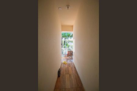 Casa à venda com 84m², 2 quartos e 2 vagas Casa à venda com 84m², 2 quartos e 2 vagasCorredor