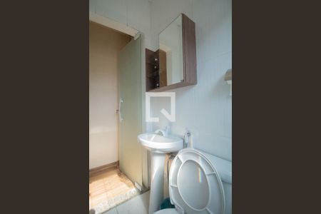 Casa à venda com 84m², 2 quartos e 2 vagas Casa à venda com 84m², 2 quartos e 2 vagasBanheiro da Suíte