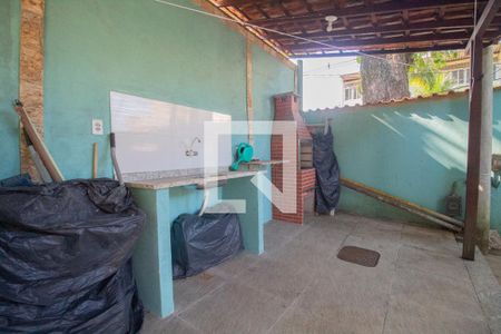 Casa à venda com 84m², 2 quartos e 2 vagas Casa à venda com 84m², 2 quartos e 2 vagasChurrasqueira
