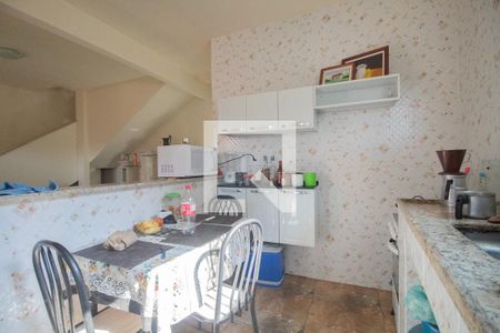 Casa à venda com 84m², 2 quartos e 2 vagas Casa à venda com 84m², 2 quartos e 2 vagasCozinha