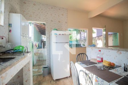 Casa à venda com 84m², 2 quartos e 2 vagas Casa à venda com 84m², 2 quartos e 2 vagasCozinha