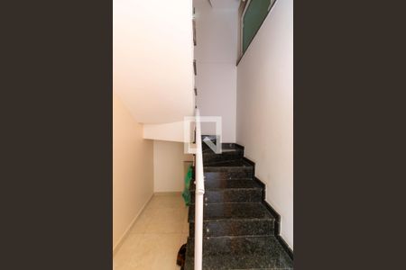 Casa à venda com 127m², 3 quartos e 2 vagas Casa à venda com 127m², 3 quartos e 2 vagasHall de entrada