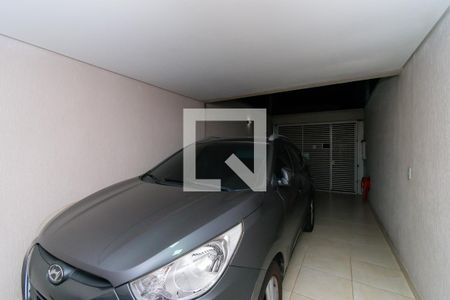 Casa à venda com 127m², 3 quartos e 2 vagas Casa à venda com 127m², 3 quartos e 2 vagasGaragem