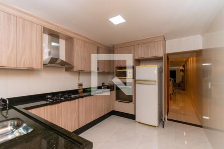 Casa à venda com 127m², 3 quartos e 2 vagas Casa à venda com 127m², 3 quartos e 2 vagasCozinha