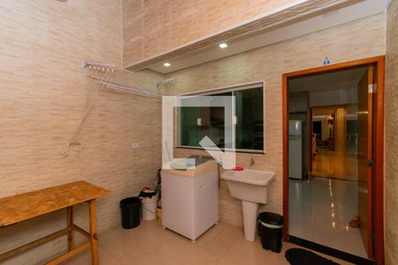 Casa à venda com 127m², 3 quartos e 2 vagas Casa à venda com 127m², 3 quartos e 2 vagasÁrea de Serviço