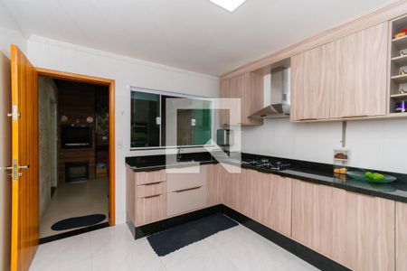 Casa à venda com 127m², 3 quartos e 2 vagas Casa à venda com 127m², 3 quartos e 2 vagasCozinha