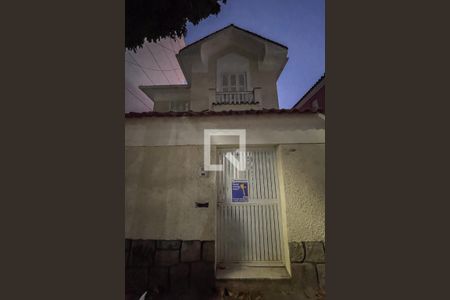 Casa à venda com 200m², 3 quartos e 4 vagasPLACA
