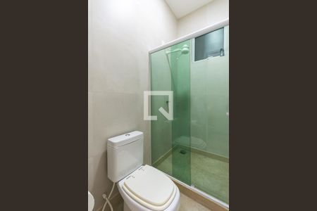 Casa à venda com 200m², 3 quartos e 4 vagasBanheiro Área externa