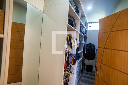 Casa à venda com 390m², 5 quartos e 4 vagasQuarto Suíte Master -Closet