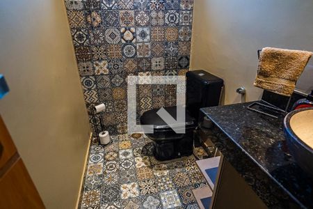 Casa à venda com 390m², 5 quartos e 4 vagasEscritório - Banheiro