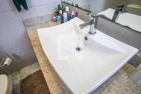 Casa à venda com 390m², 5 quartos e 4 vagasQuarto Suíte Master - banheiro