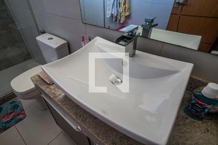 Casa à venda com 390m², 5 quartos e 4 vagasQuarto 3 suite - banheiro