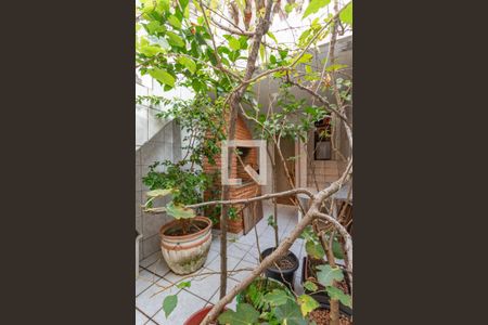 Casa à venda com 122m², 2 quartos e 1 vagaQuintal - churrasqueira 