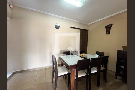 Casa à venda com 316m², 6 quartos e 5 vagas Casa à venda com 316m², 6 quartos e 5 vagasSala de Jantar