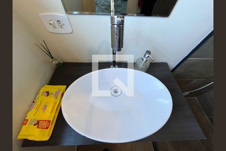 Casa à venda com 316m², 6 quartos e 5 vagas Casa à venda com 316m², 6 quartos e 5 vagasBanheiro 1