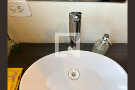 Casa à venda com 316m², 6 quartos e 5 vagas Casa à venda com 316m², 6 quartos e 5 vagasBanheiro 1