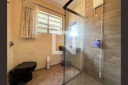Casa à venda com 316m², 6 quartos e 5 vagas Casa à venda com 316m², 6 quartos e 5 vagasBanheiro 1