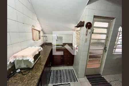 Casa à venda com 316m², 6 quartos e 5 vagas Casa à venda com 316m², 6 quartos e 5 vagasCopa