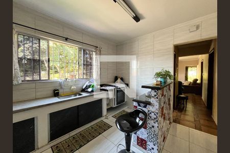 Casa à venda com 316m², 6 quartos e 5 vagas Casa à venda com 316m², 6 quartos e 5 vagasCozinha 1