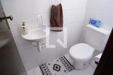 Casa à venda com 173m², 3 quartos e 2 vagasBanheiro de serviço