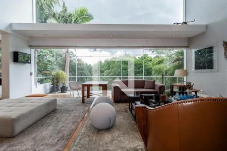 Casa à venda com 454m², 4 quartos e 6 vagas