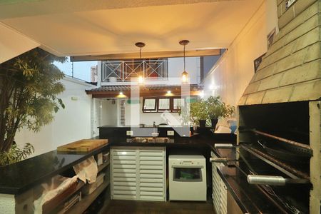 Casa à venda com 230m², 3 quartos e 3 vagasChurrasqueira