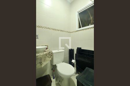 Casa à venda com 230m², 3 quartos e 3 vagasLavabo 2