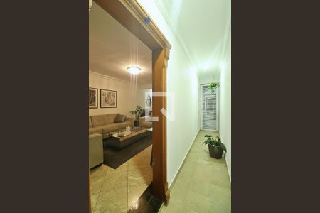 Casa à venda com 230m², 3 quartos e 3 vagasEntrada