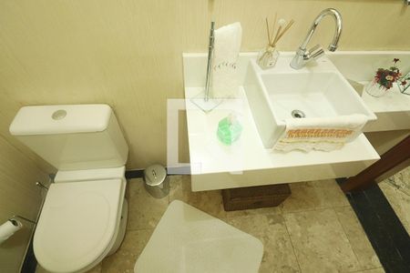 Casa à venda com 230m², 3 quartos e 3 vagasLavabo