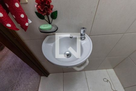 Casa à venda com 326m², 4 quartos e 3 vagas Casa à venda com 326m², 4 quartos e 3 vagasLavabo 2