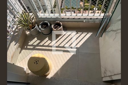 Apartamento à venda com 79m², 2 quartos e 2 vagasVaranda da Suíte