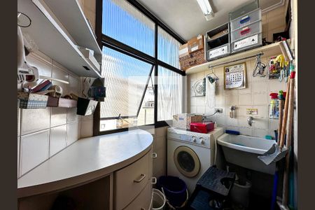 Apartamento à venda com 65m², 2 quartos e 1 vagaÁrea de Serviço