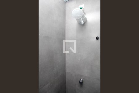 Banheiro de kitnet/studio à venda com 1 quarto, 30m² em Cidade Baixa, Porto Alegre