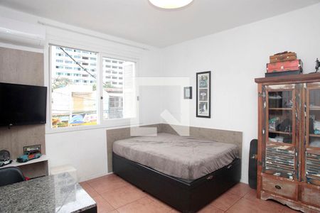 Studio - Sala/Quarto de kitnet/studio à venda com 1 quarto, 30m² em Cidade Baixa, Porto Alegre