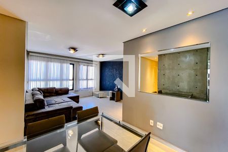 Sala de apartamento para alugar com 2 quartos, 70m² em Vila Regente Feijó, São Paulo