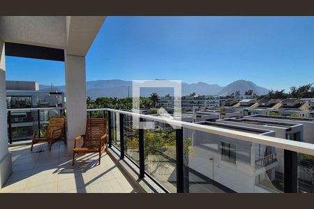 Apartamento à venda com 210m², 4 quartos e 2 vagas Apartamento à venda com 210m², 4 quartos e 2 vagasSuíte