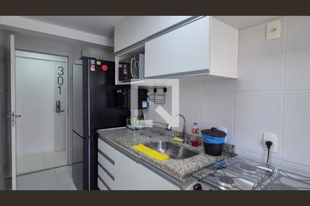 Apartamento à venda com 210m², 4 quartos e 2 vagas Apartamento à venda com 210m², 4 quartos e 2 vagasCozinha