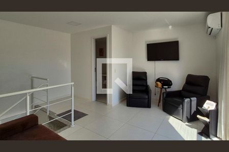 Apartamento à venda com 210m², 4 quartos e 2 vagas Apartamento à venda com 210m², 4 quartos e 2 vagasHall